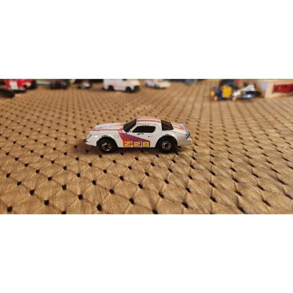 Hot Wheels Camaro Z-28 Mattel Gold Wheels 1982 Vintage 